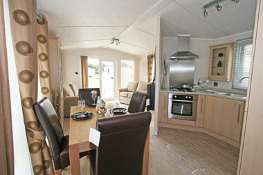 Dining area in the Omar Miramar