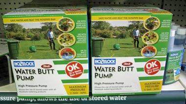 Water butt pump