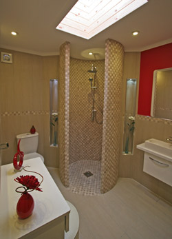 Tingdene Escape en suite shower room