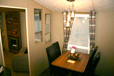 Willerby Winchester Mk 4 Dining room