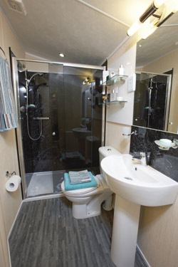 Willerby Meridian Family bathroom