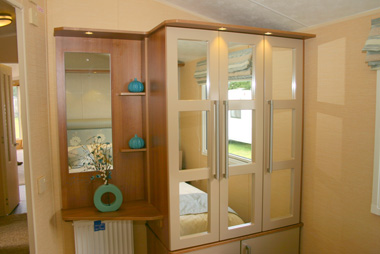 Willerby Aspen Scenic Wardrobes