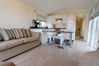 Tingdene Beachcomber lodge - Living area