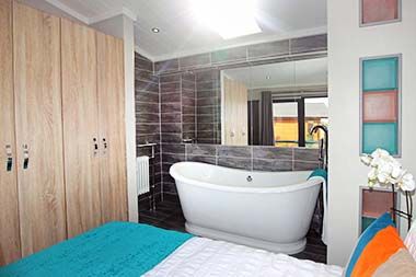 Tingdene Kudos Roll Top Bath