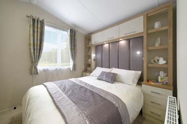 Willerby Winchester Master Bedroom 01