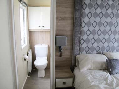 Willerby Sheraton master and En Suite