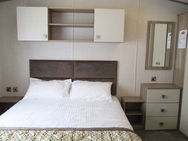 Carnaby Oakdale Double bedroom