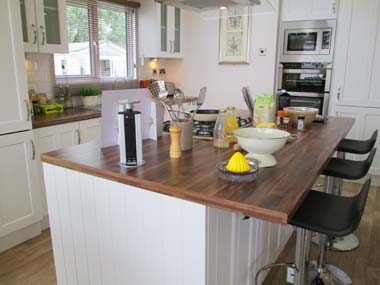 Pemberton Glendale Island Unit Kitchen