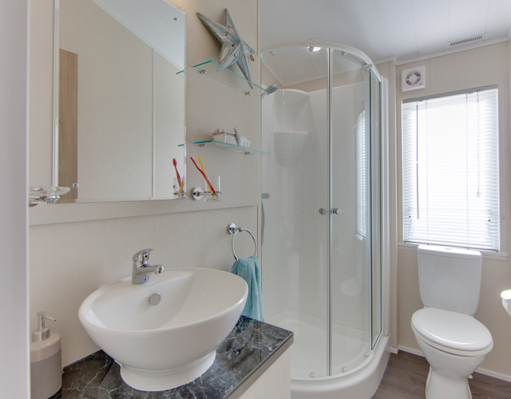 The Rutherford - Willerby Holiday Homes Bathroom