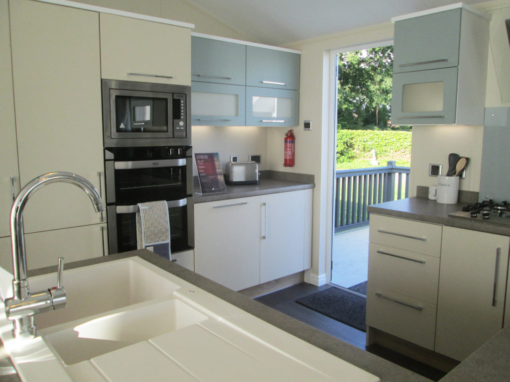 Willerby Rutherford kitchen-01