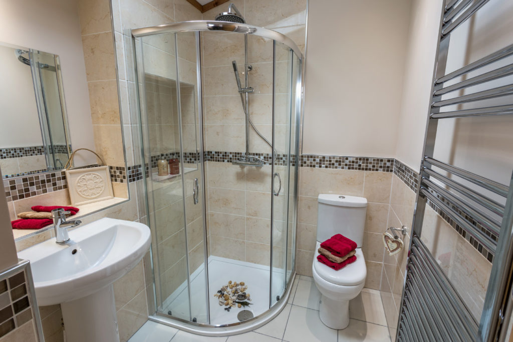 Tingdene Warreners family shower room