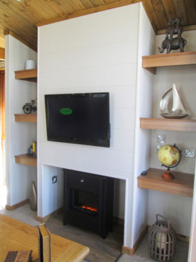 Tingdene Warreners fireplace