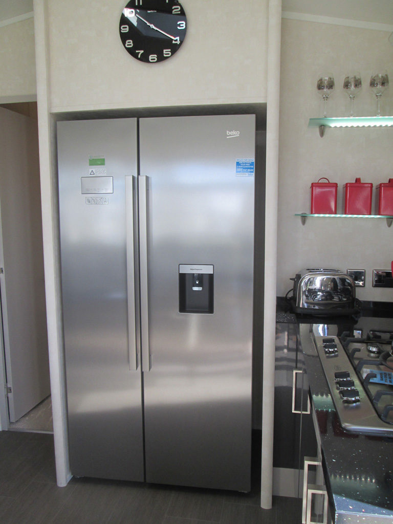 Carnaby Envoy integreated fridge and freezer