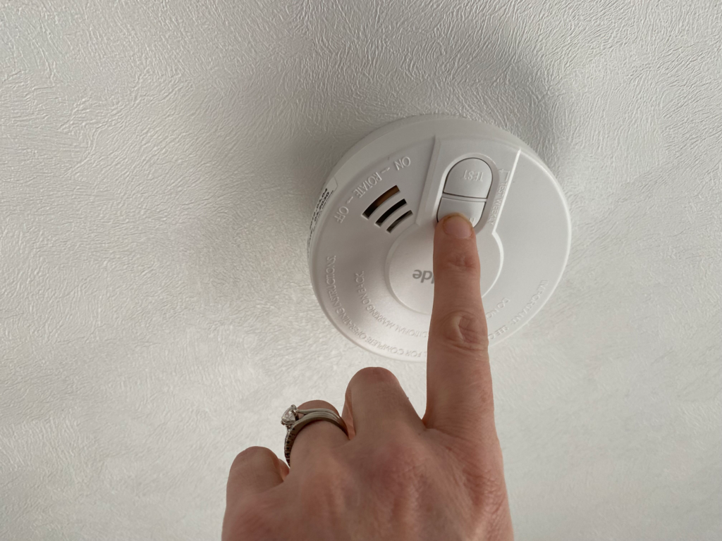 checking static caravan smoke alarm