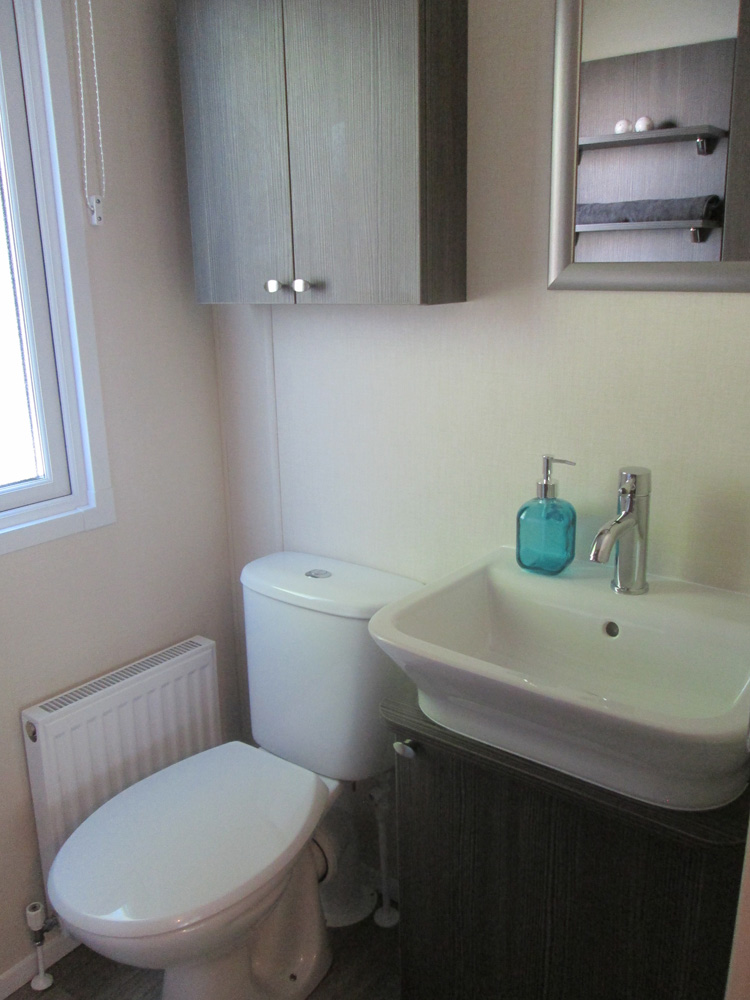 Regal Somerton En Suite