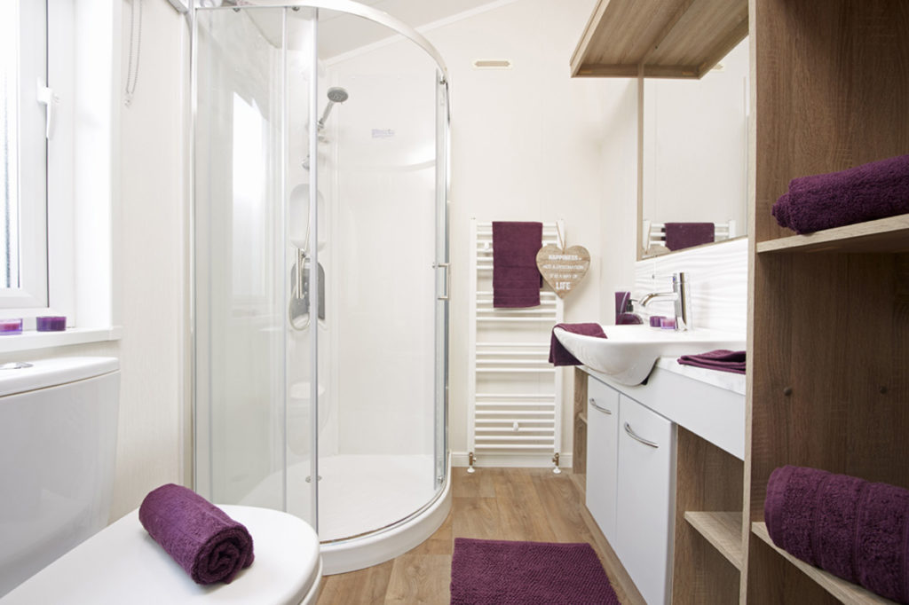 Atlas Laburnum Twin Room En Suite Wide