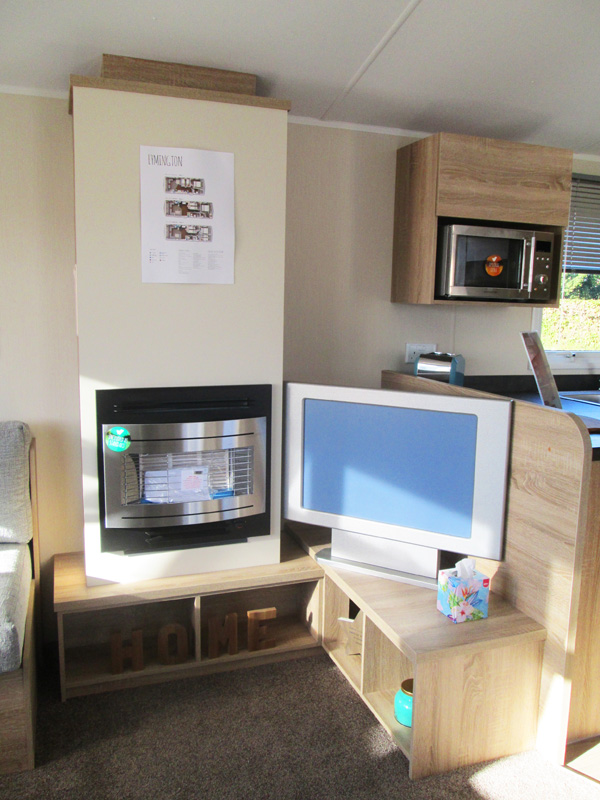 Willerby Lymington Lounge Fire & TV