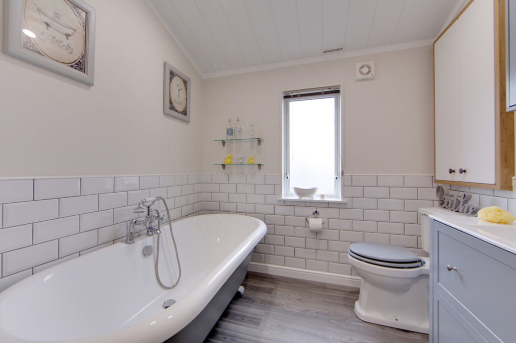 Willerby Mulberry Bathroom