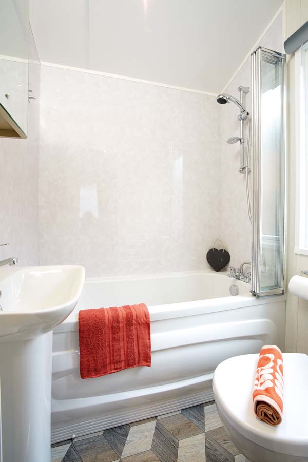 Atlas Rufford En Suite Bathroom