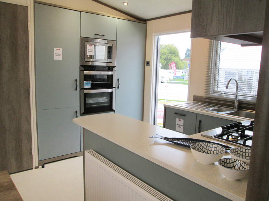 Carnaby Hainsworth Kitchen Wide