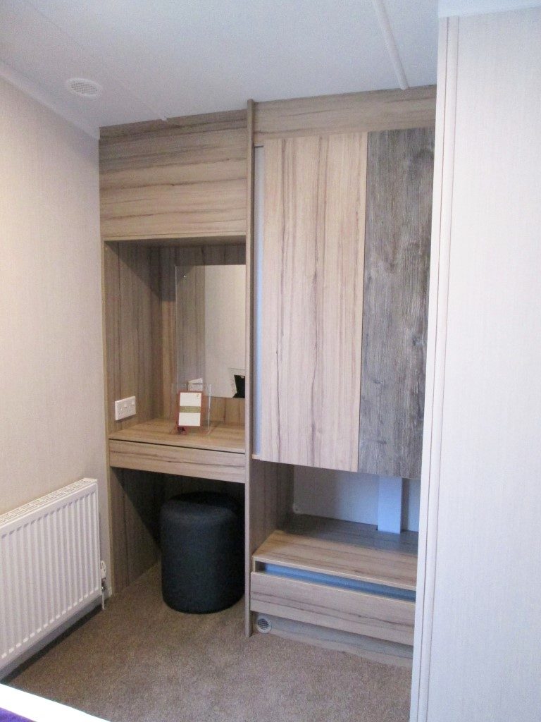 Swift Atlantique Vanity & Wardrobe