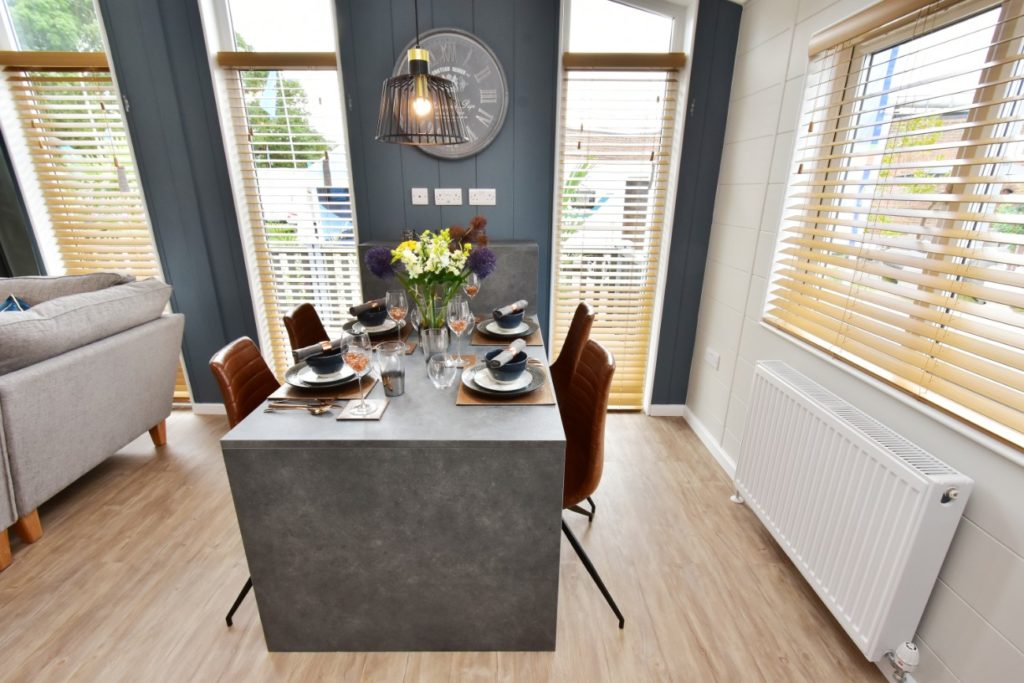 Tingdene Havana Lodge Dining Table and Chairs