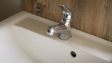 Static caravan mixer taps