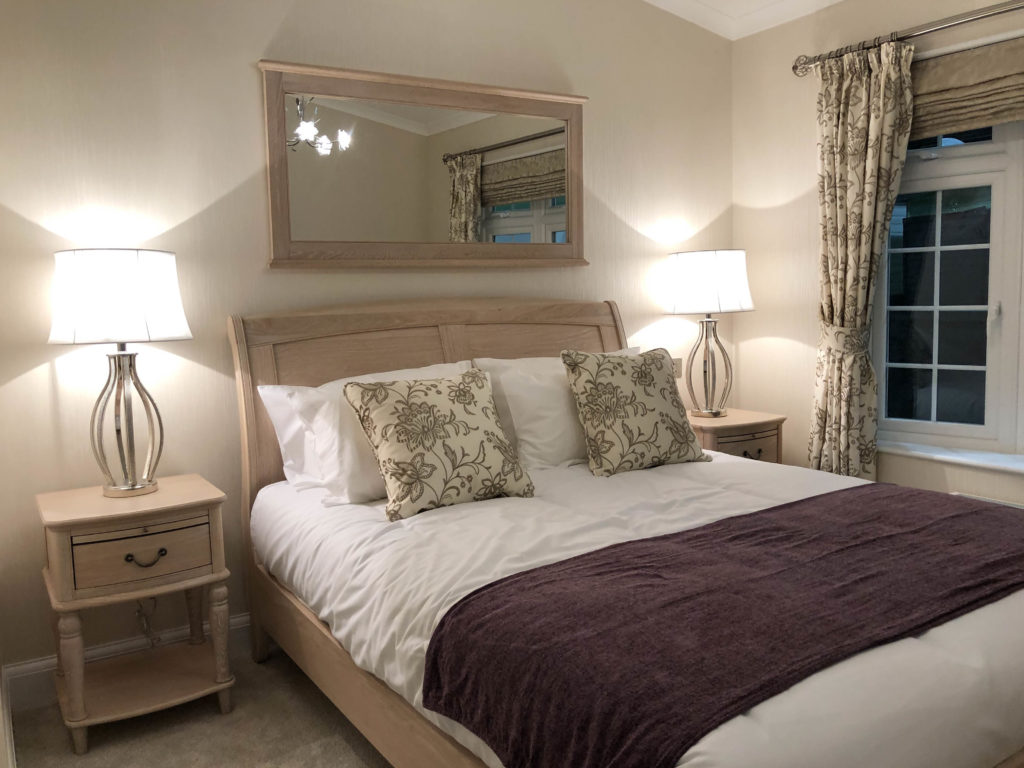 2019 Omar Heritage Park Home master bedroom