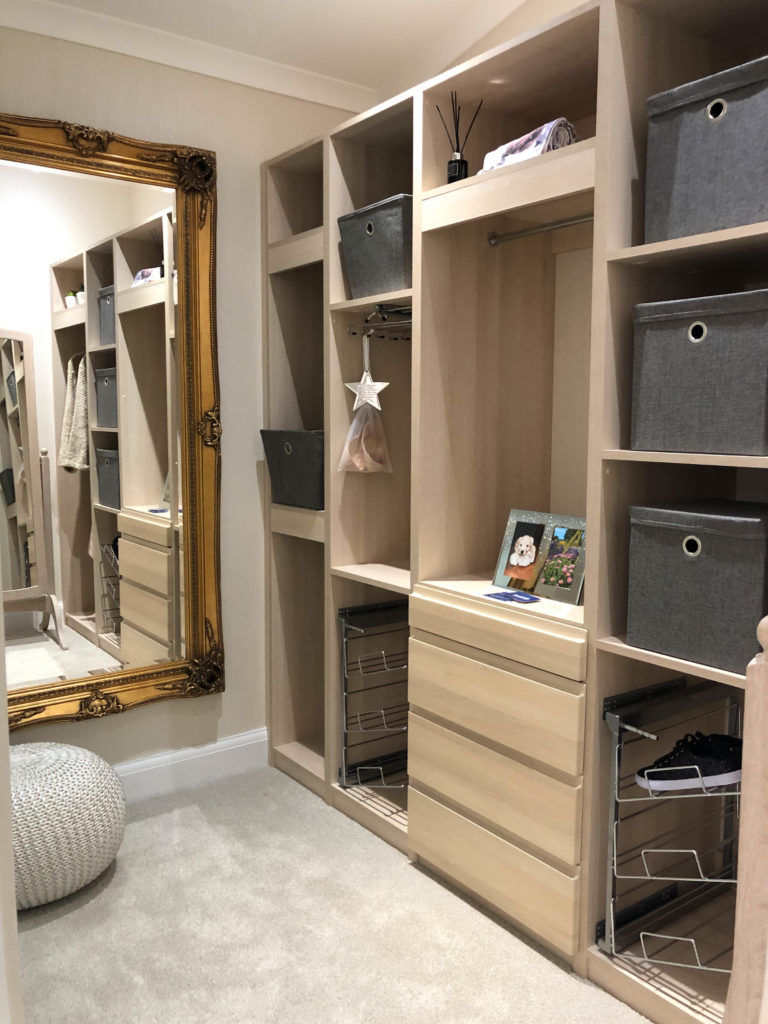 2019 Omar Heritage Park Home dressing room