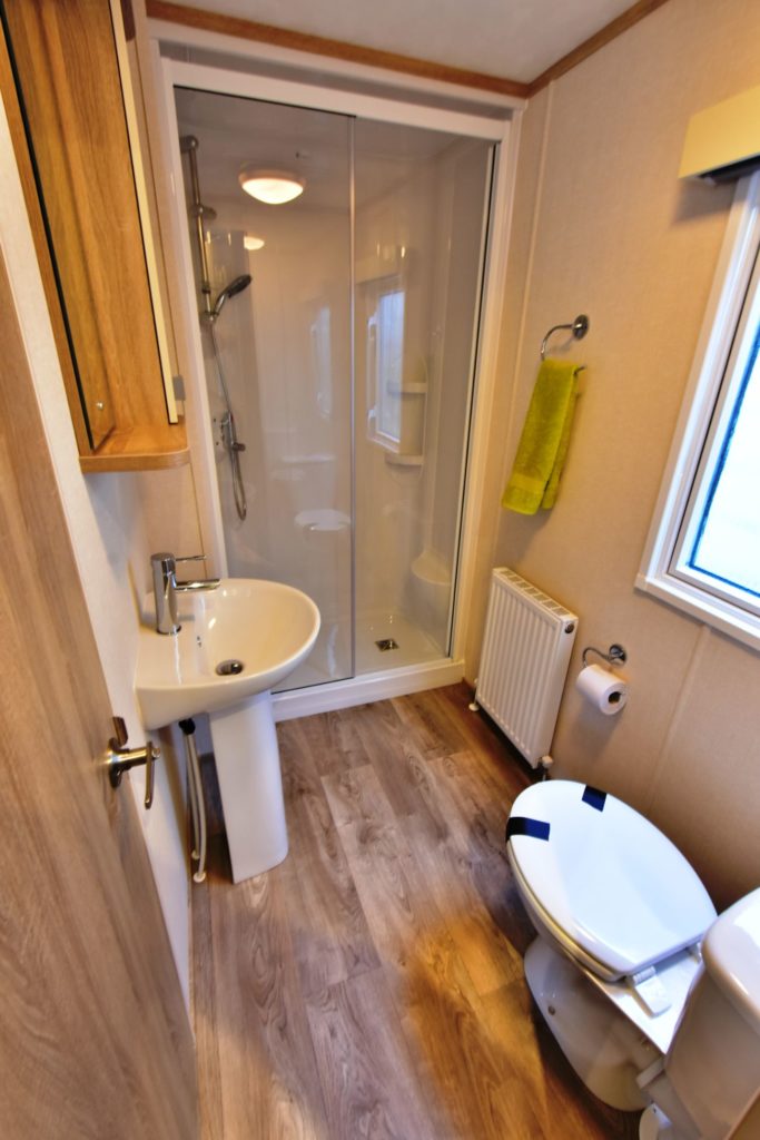 Carnaby Oakdale Shower Room