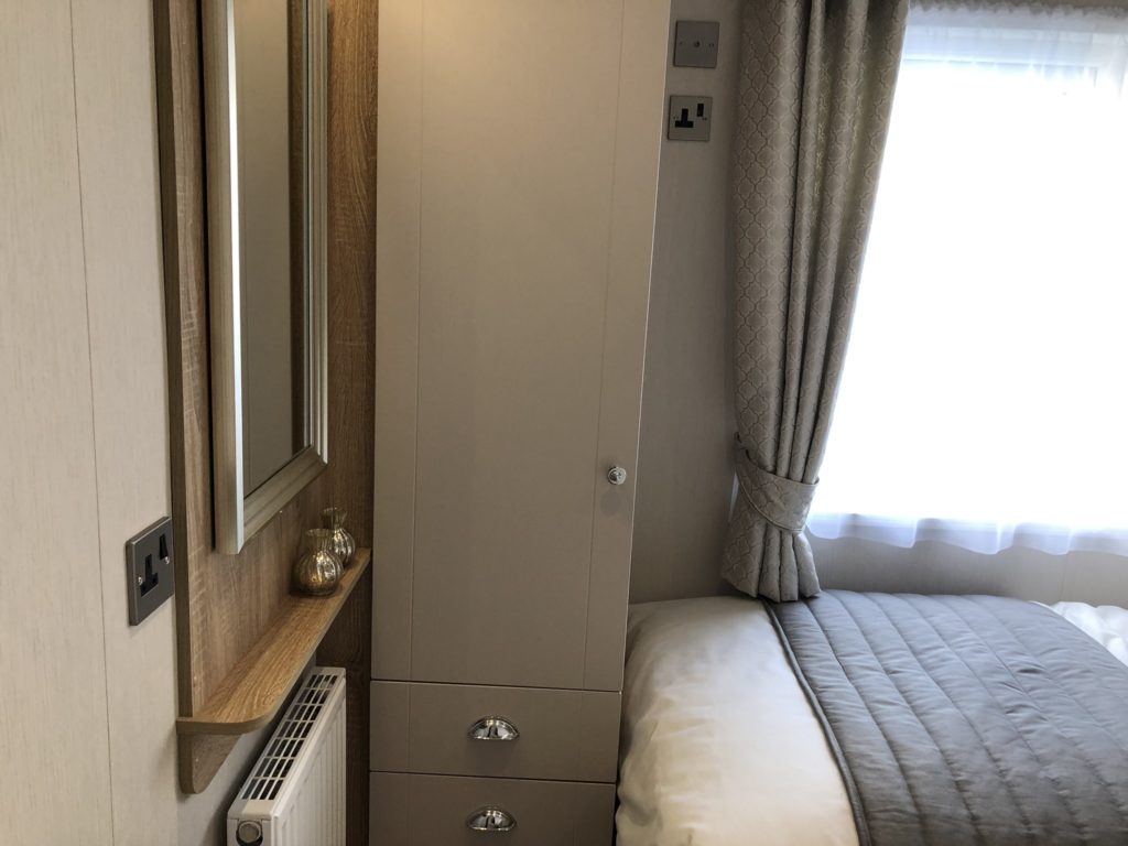 2020 Willerby Vogue Classique static caravan twin bedroom