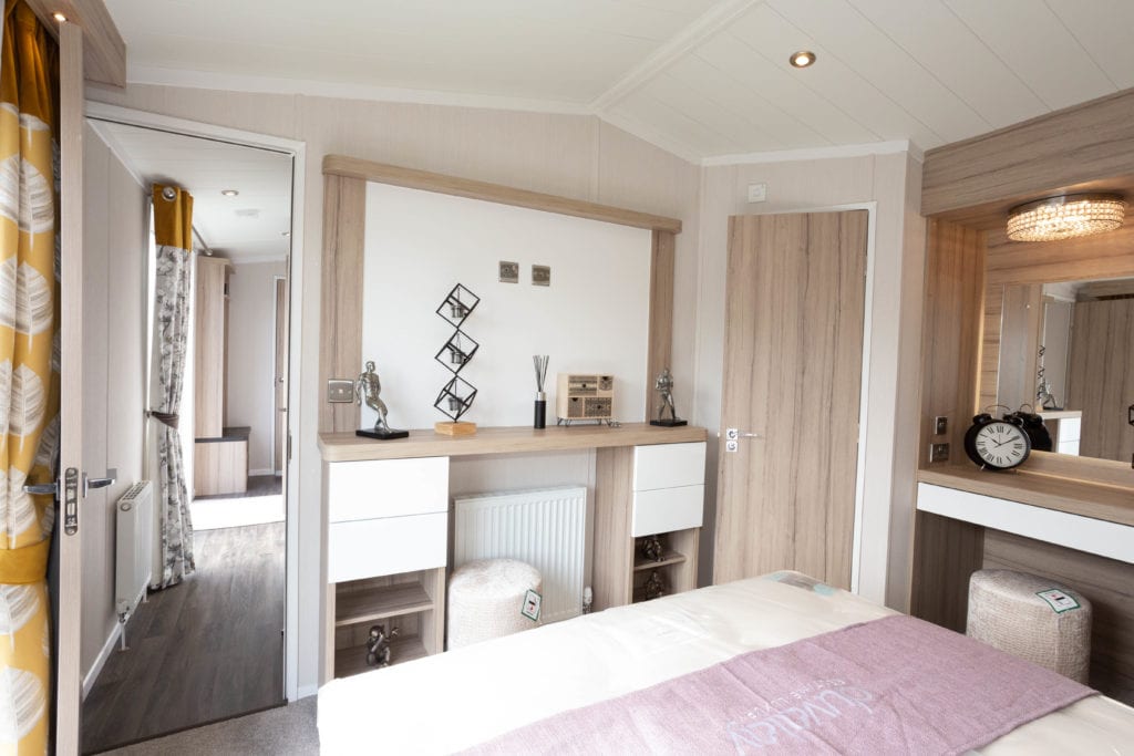 2020 Swift Champagne holiday lodge master bedroom