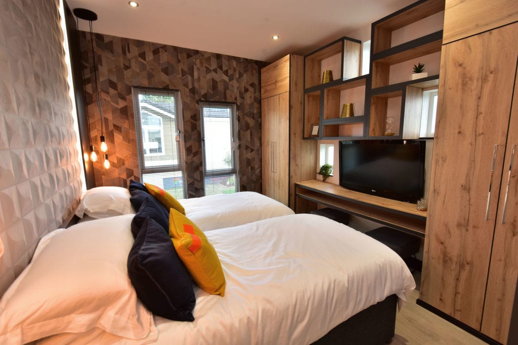 2020 Tingdene Quantum lodge twin bedroom