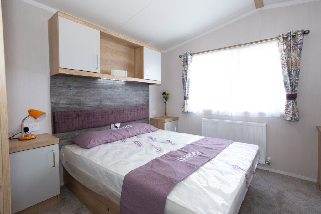 2020 Swift Bordeaux bedroom