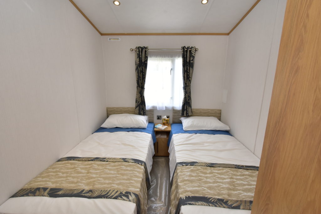 2020 Carnaby Chantry lodge twin bedroom