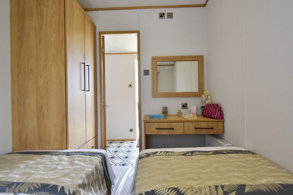 2020 Carnaby Chantry lodge twin bedroom