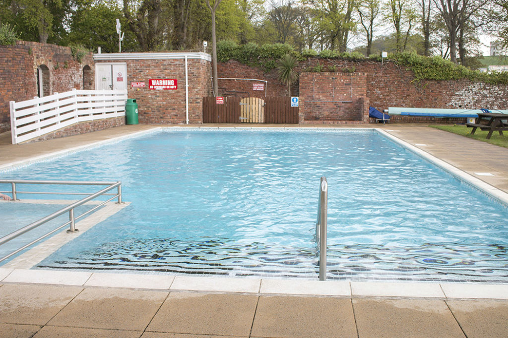 outdoor swimming pool