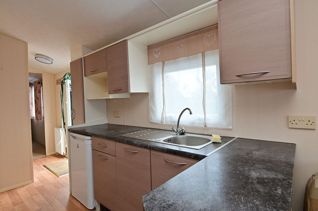 pre-owned holiday caravan kitchen