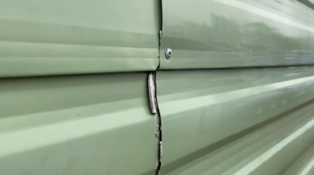 cracked and missing seal on static caravan
