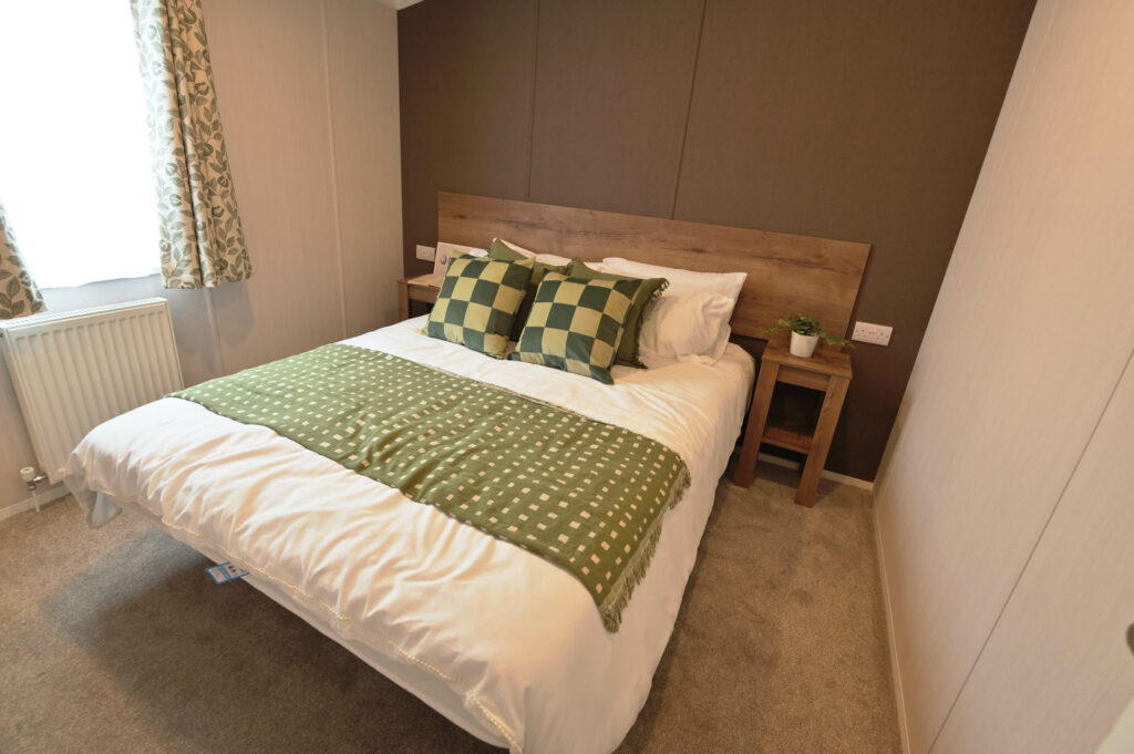 2025 Swift Montreal holiday lodge second bedroom