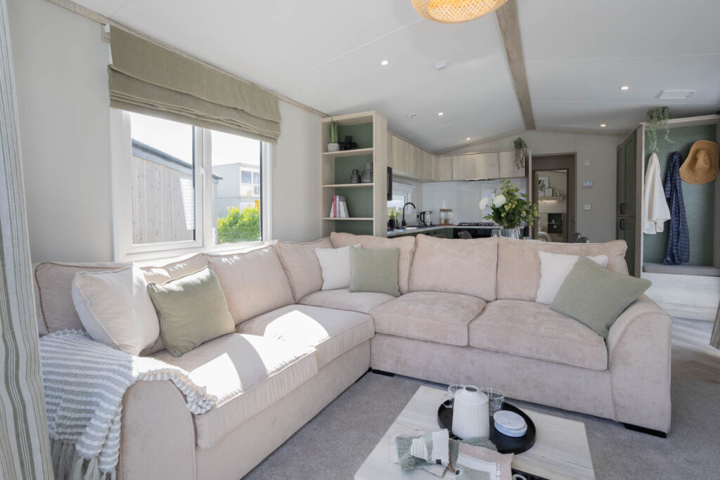 2026 Victory Ripley lounge