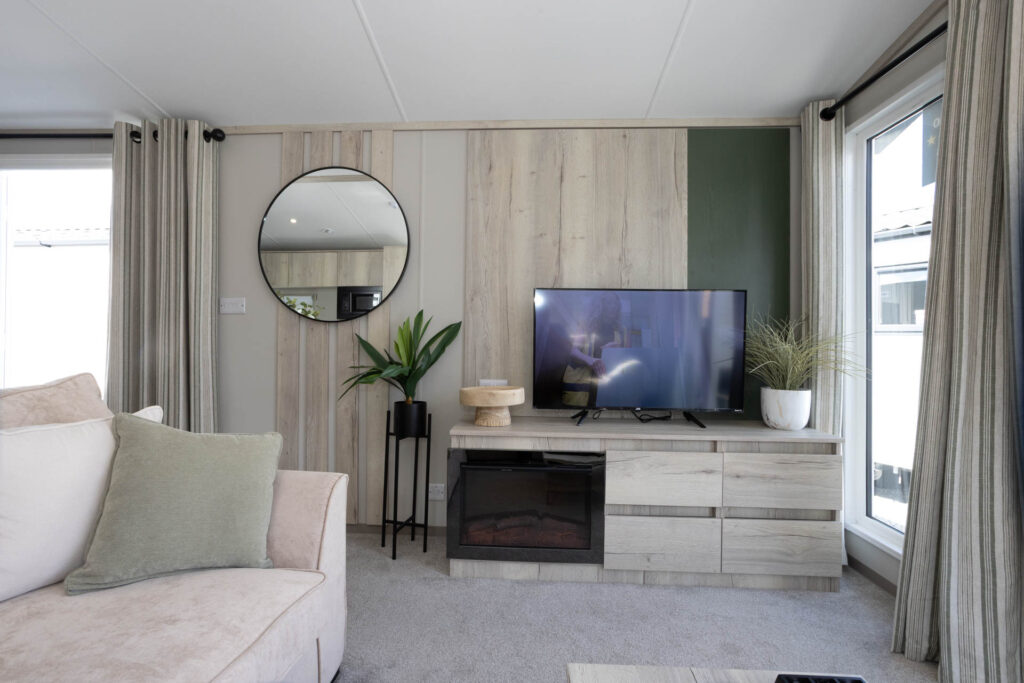 2026 Victory Ripley lounge