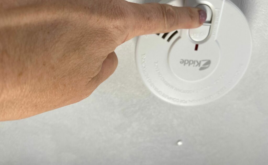 test static caravan smoke detector