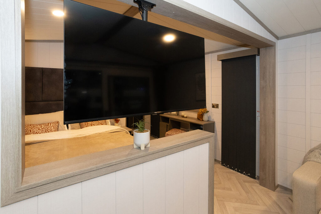 2026 Regal Vista pod tv