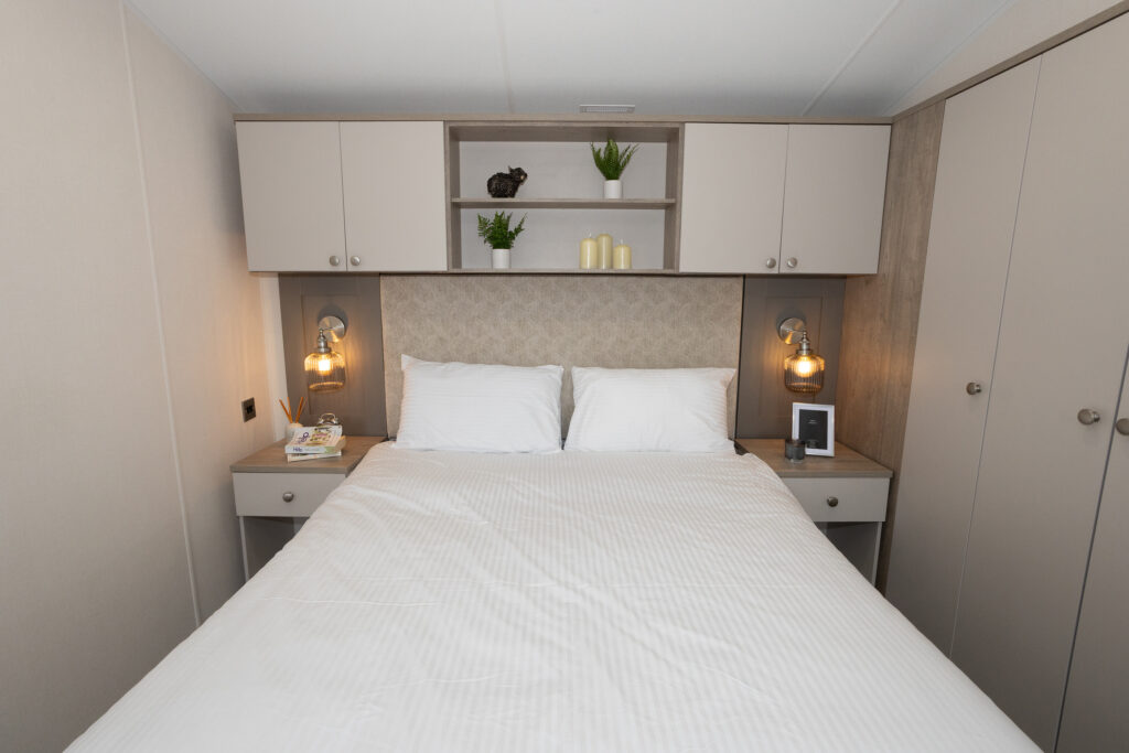 2026 Willerby Salisbury static caravan master bedroom