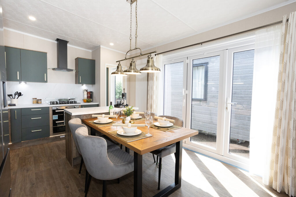 2026 Pemberton Rivendale holiday lodge dining table