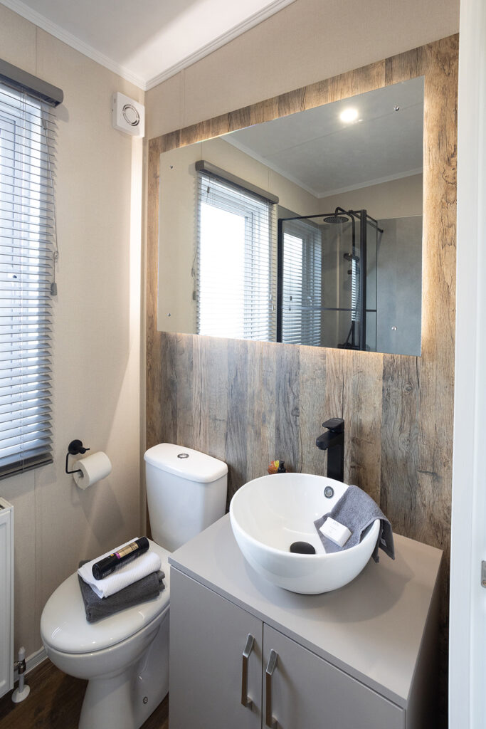 2026 Pemberton Rivendale holiday lodge shower room