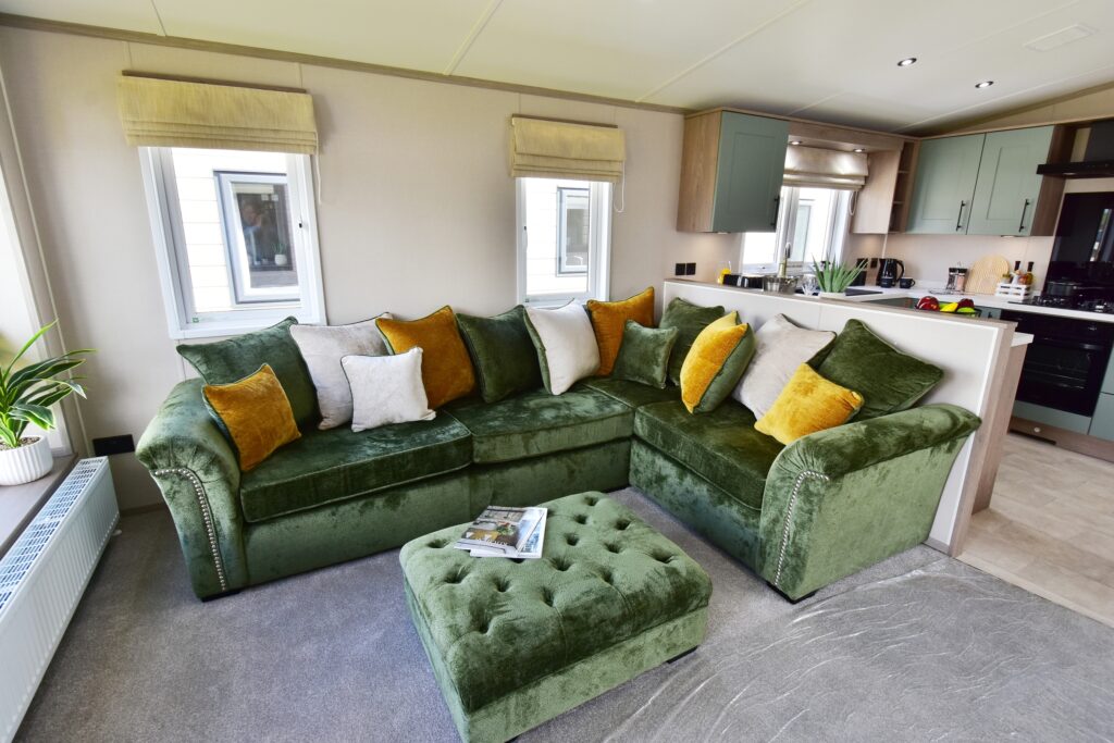 2026 Love Holiday Homes Hamlet Lodge lounge