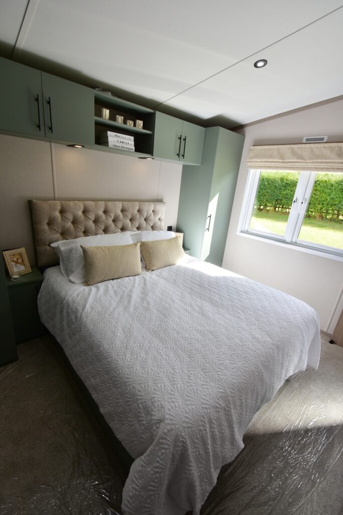 2026 Love Holiday Homes Hamlet Lodge master bedroom