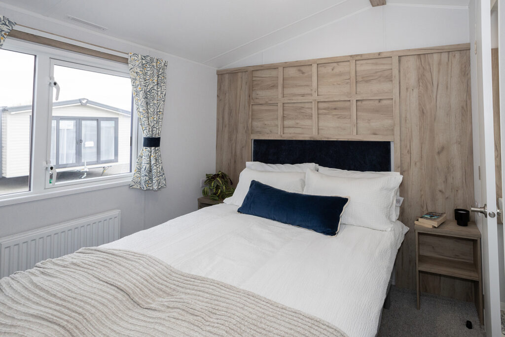 2026 Willerby Ashford static caravan master bedroom